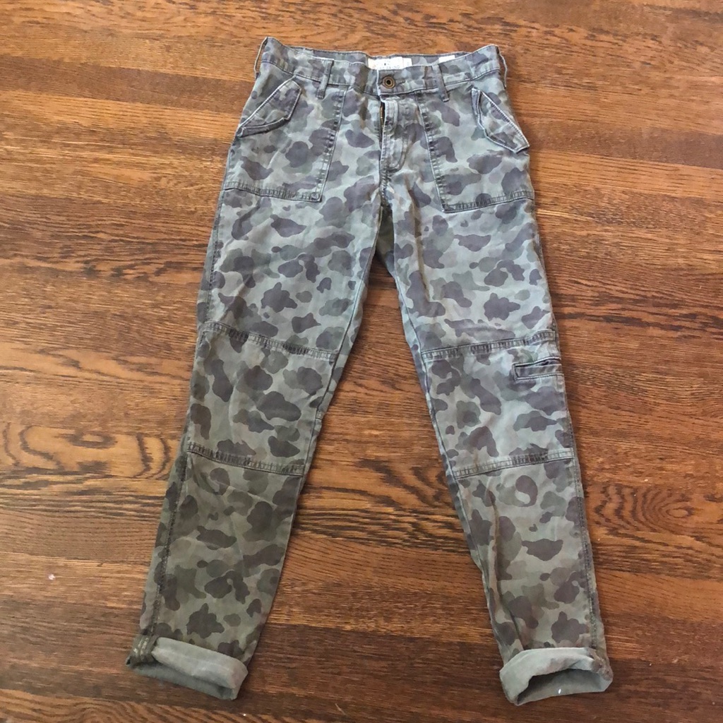 Lucky Brand Cargo Pant  Size 2400